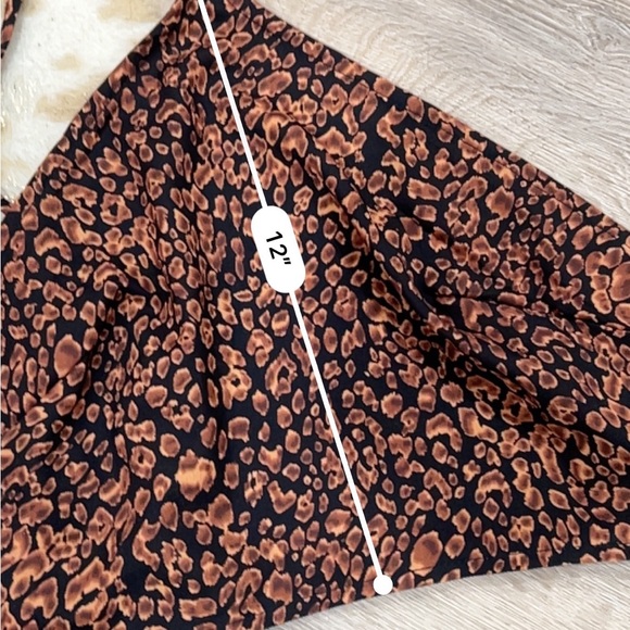 Kittenish leopard print satin tank top - Picture 5 of 5